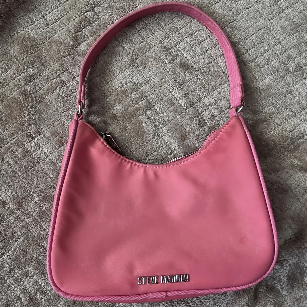 Steve Madden stylish pink